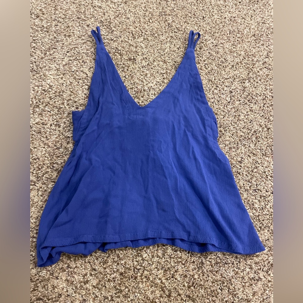 Lulu’s Women’s Purple V-Neck Tie Back, Open Side Tank Top